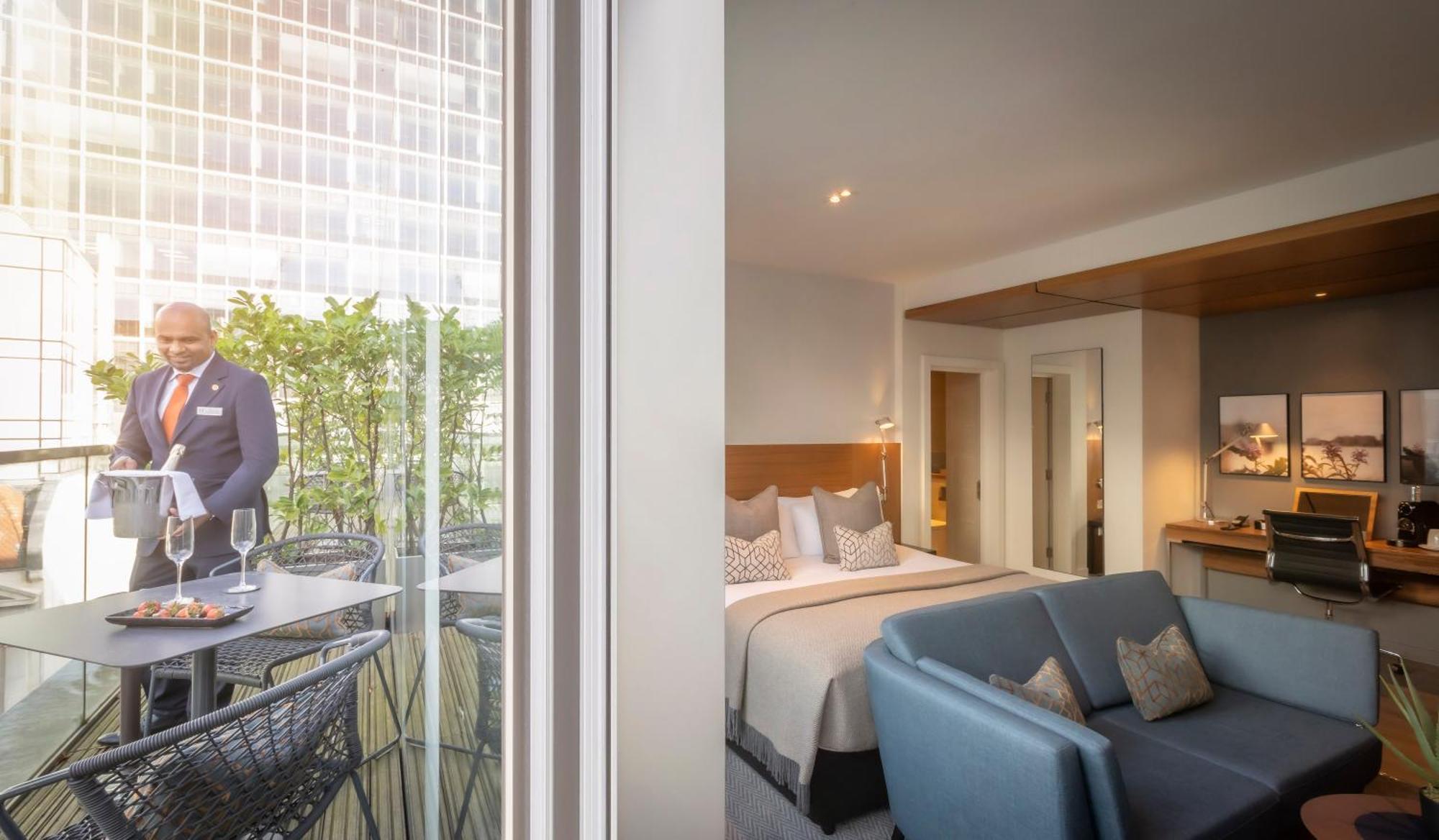 Clayton Hotel London Wall Екстер'єр фото